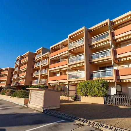 Les Rives De La Faviere-8 By Interhome Daire